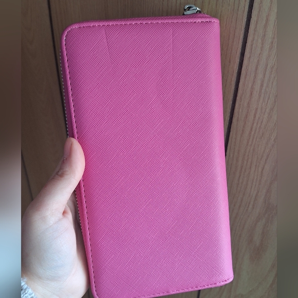 Steve Madden Wristlet - Picture 3 of 5